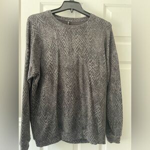 Gray Patterned women’s lightweight crew neck sweatshirt like new never worn